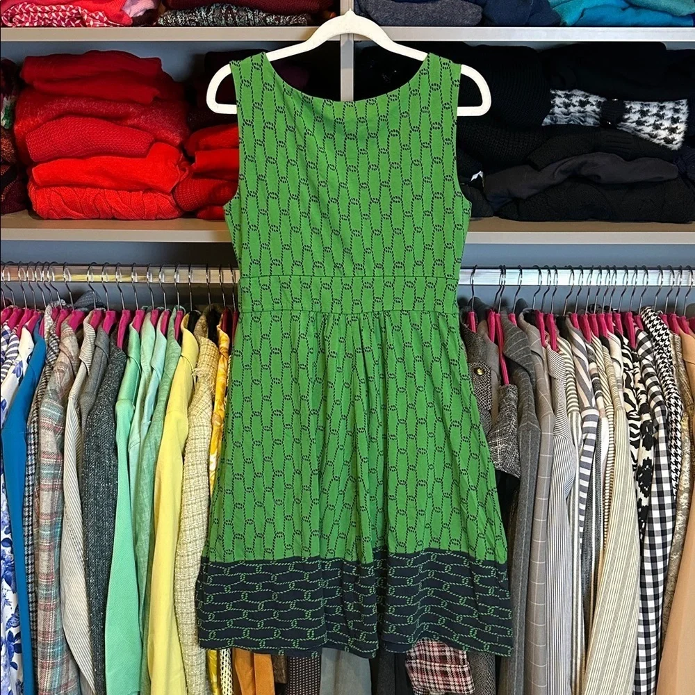 Lands’ End green/navy print sleeveless v neck dress size SP